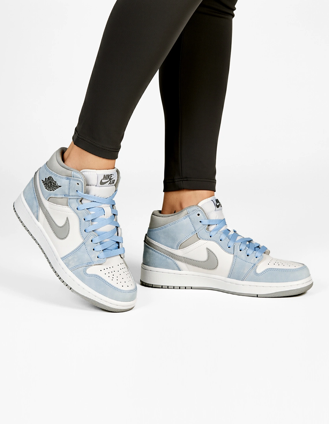 کفش روزانه زنانه نایکی Air Jordan 1 Retro Og W