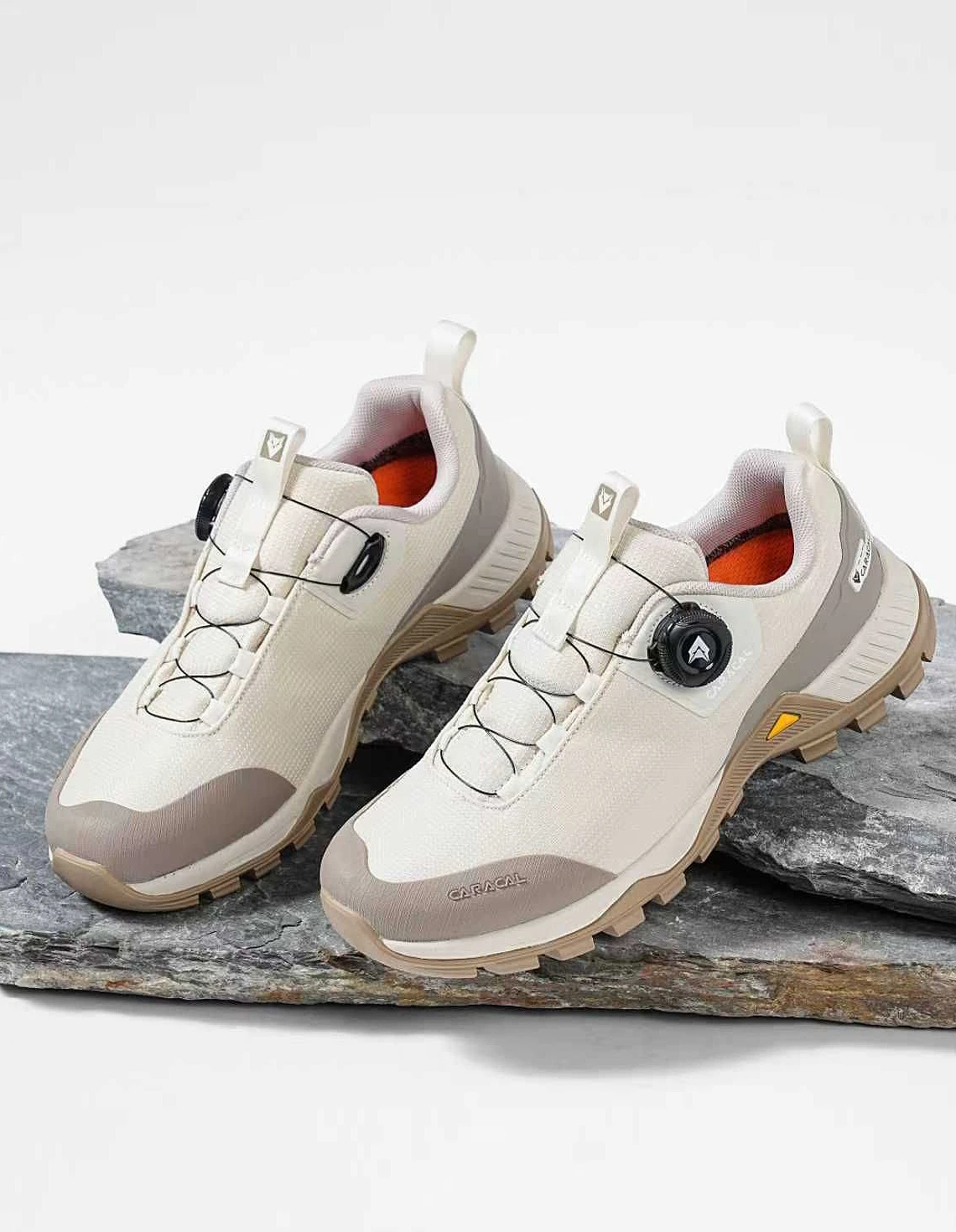 کفش پیاده روی زنانه کاراکال Caracal Urban W