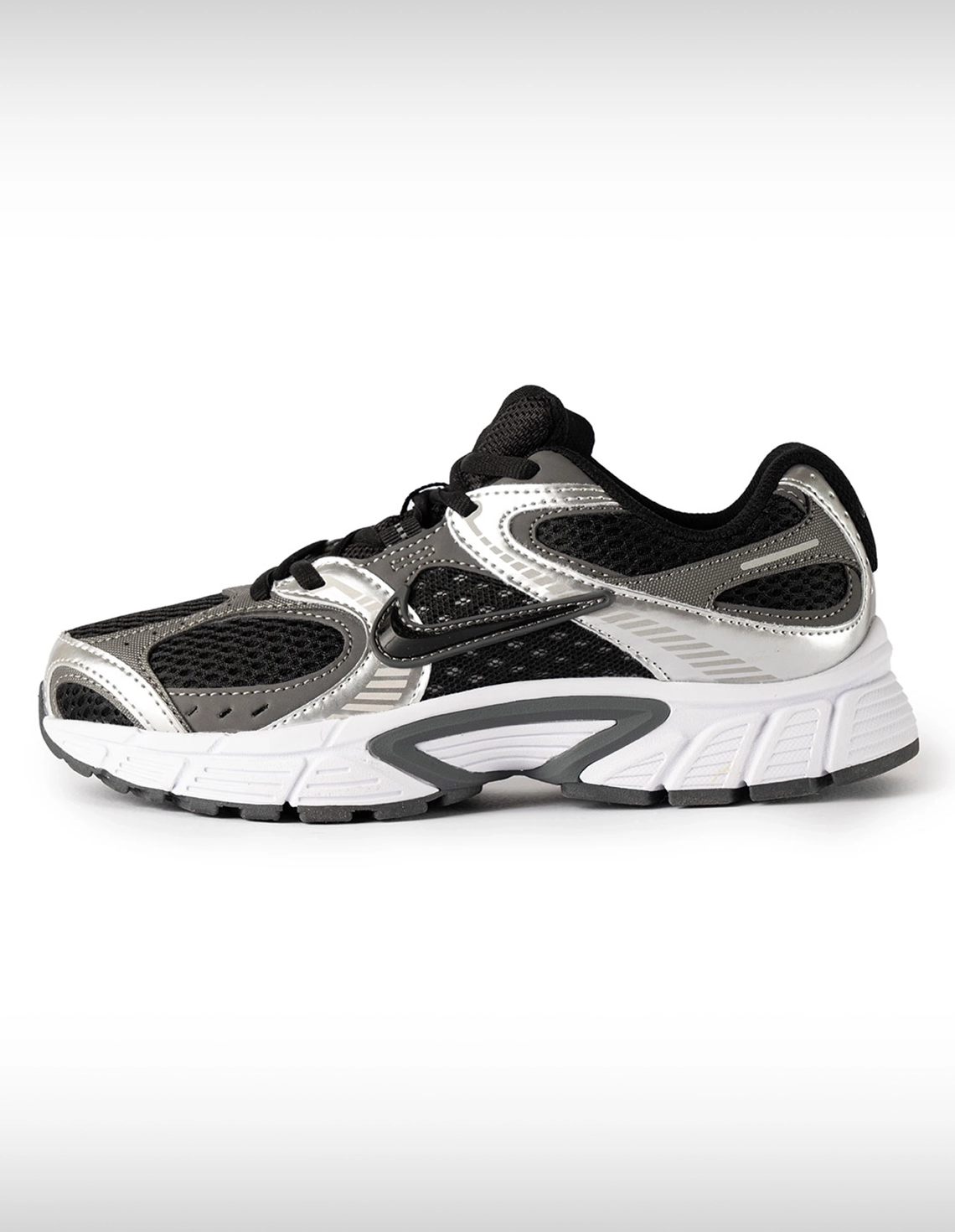 کفش روزانه Unisex نایک Nike Nike V5 RNR U