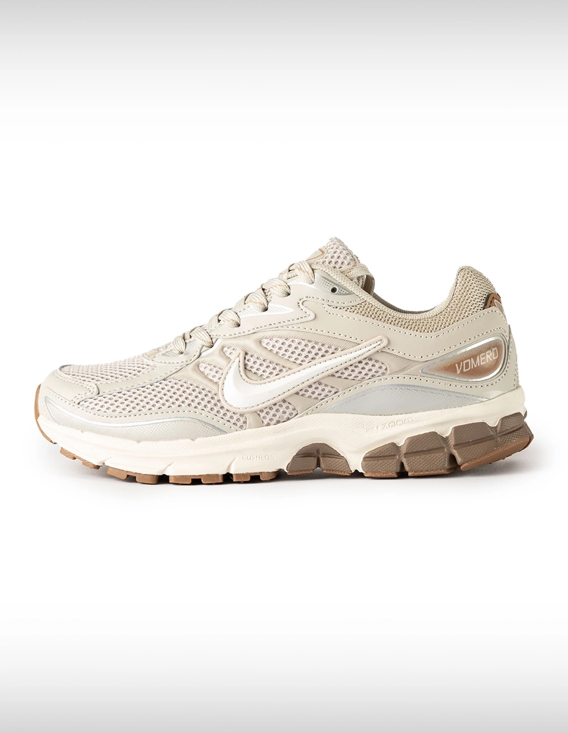 کفش روزانه Unisex نایک Nike Nike Vomero U